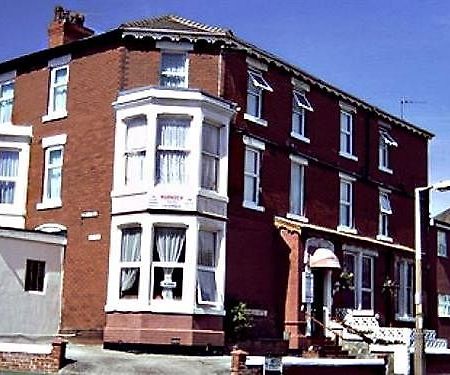 The Marnoch Hotel Blackpool Exterior photo